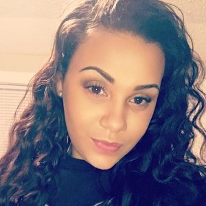 Meet your Posher, Tyia